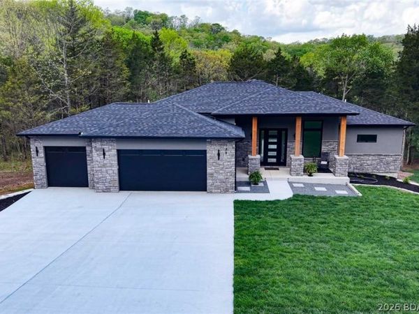 106 West Crossfox Trail , Camdenton, MO 65020