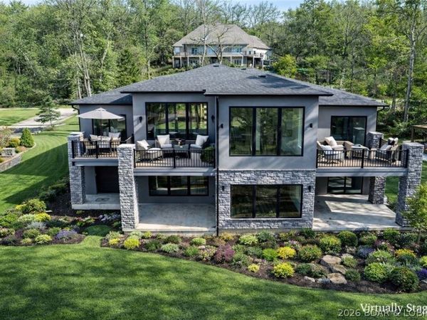 106 West Crossfox Trail, Camdenton, MO 65020