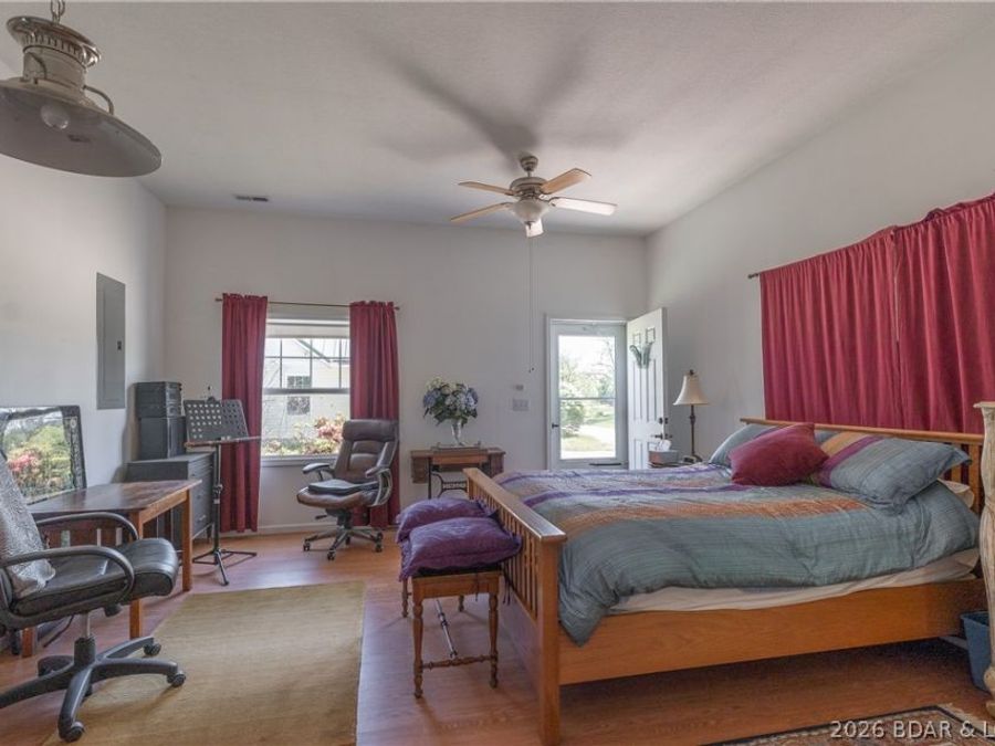 Property Image 63