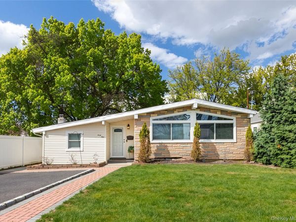 49 Campbell Street , Patchogue, NY 11772