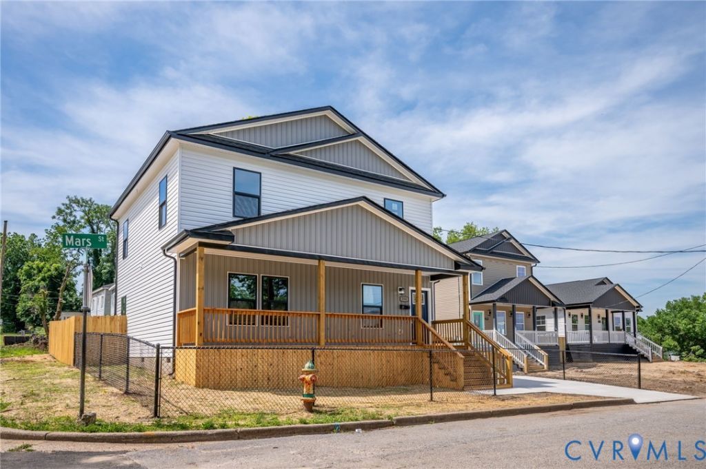 334 Mars Street, Petersburg, VA 23803 Main Photo