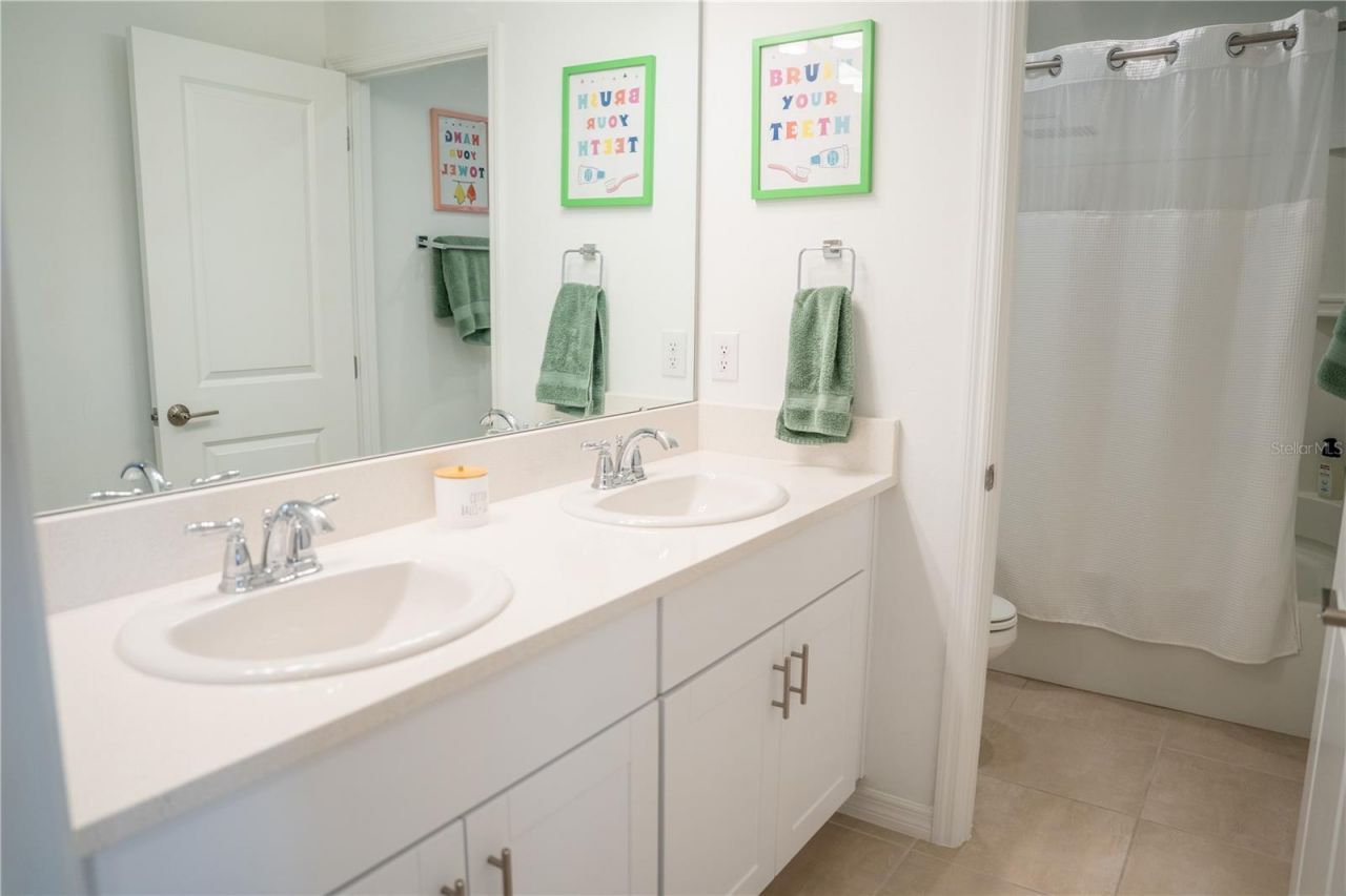 374 Pine Tree Bridge Trail, Saint Cloud, FL 34772 Photo