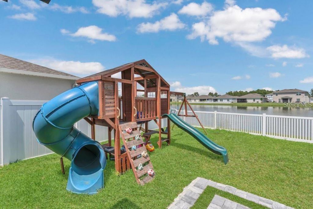 374 Pine Tree Bridge Trail, Saint Cloud, FL 34772 Photo