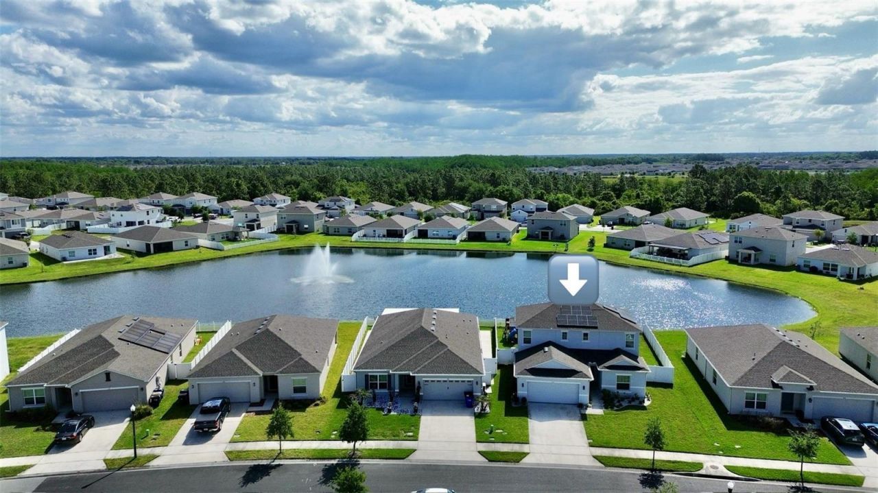 374 Pine Tree Bridge Trail, Saint Cloud, FL 34772 Photo
