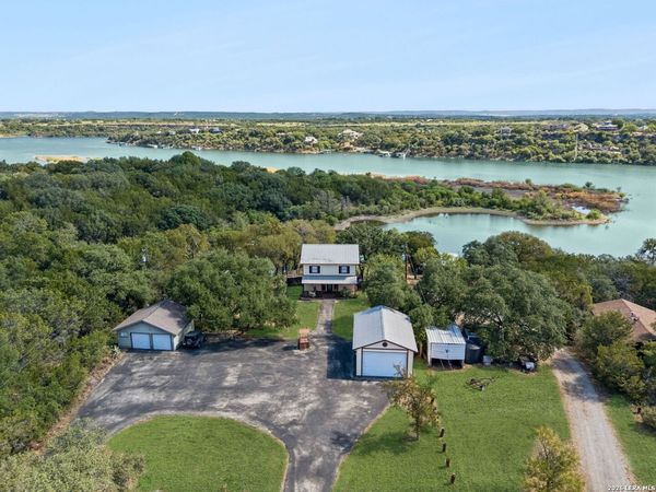 25420 COVE DR, SPICEWOOD, TX 78669