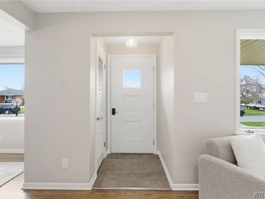 70 McKenzie Court, Cheektowaga, NY 14227