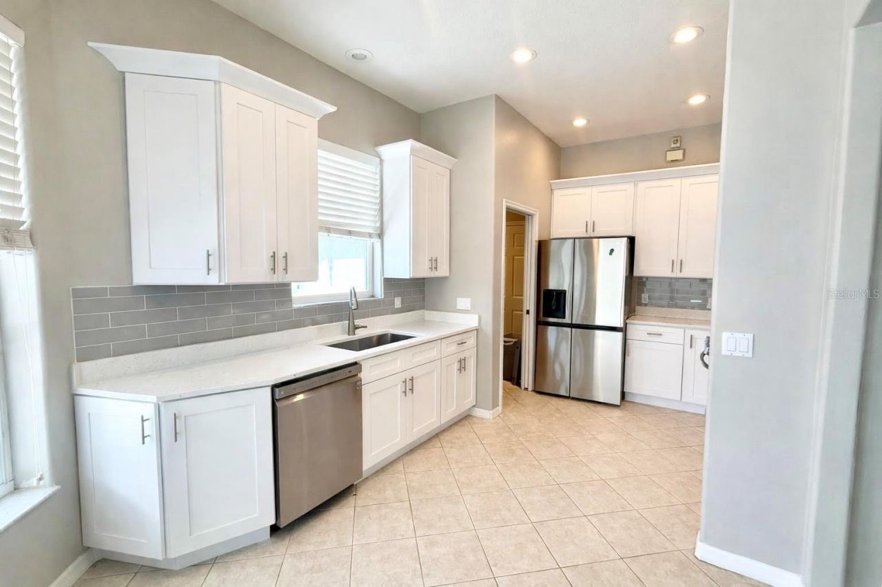 4747 Compass Drive , Bradenton, FL 34208 Photo