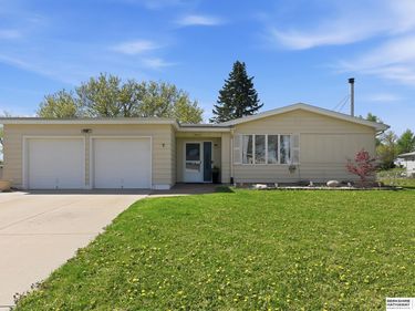 9603 Spencer Street , Omaha, NE 68134