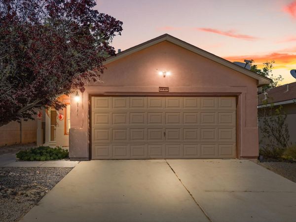 6147 Park South Place NW, Albuquerque, NM 87114