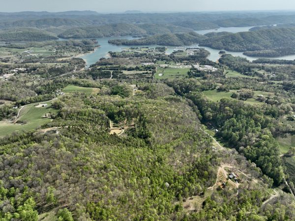 1 Lay Hollow Rd , Sharps Chapel, TN 37866