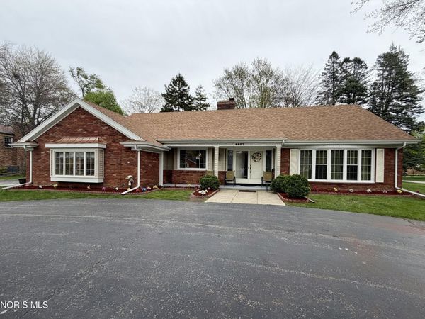 4837 Springbrook Drive , Toledo, OH 43615