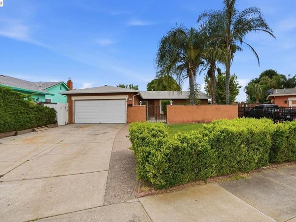 2705 Adobe Ct, Antioch, CA 94509