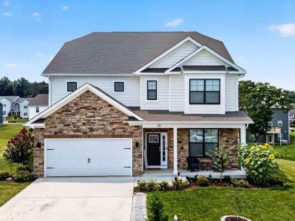 20 AVONWOODS CT, Staunton, VA 24401