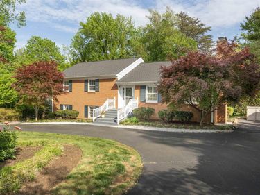 102 WESTMINSTER RD, Charlottesville, VA 22901