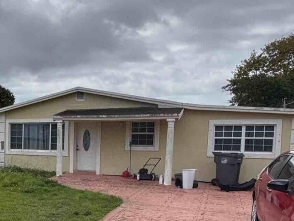 4250 SW 24th Street, West Park, FL 33023