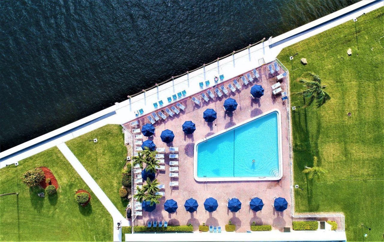 19 Colonial Club Drive, Unit 105, Boynton Beach, FL 33435 Photo
