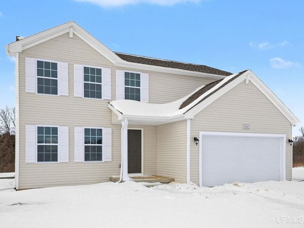 1648 Captain's Drive, Hancock, MI 49930