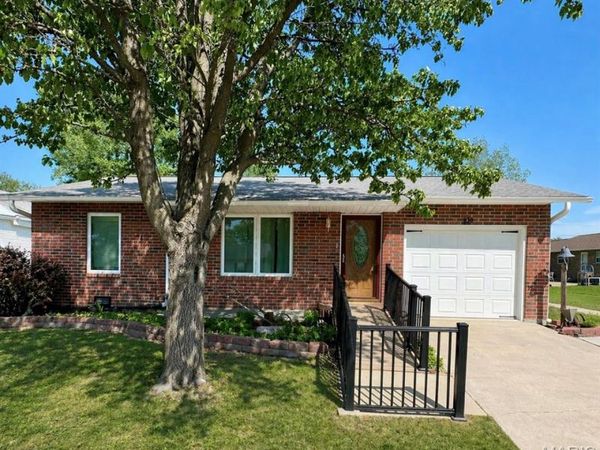 109 Linn Street , Belle, MO 65013