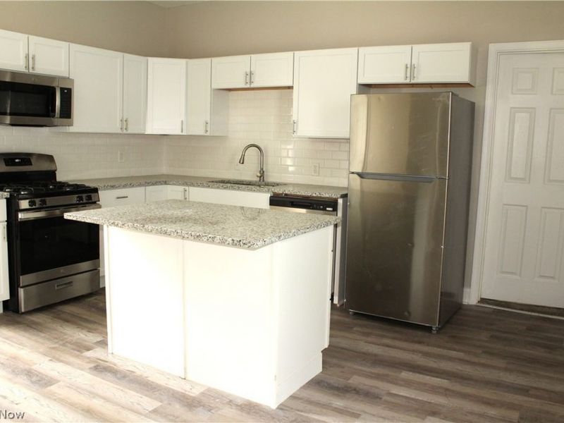 2230 E 90th Street , Cleveland, OH 44106 Photo 3