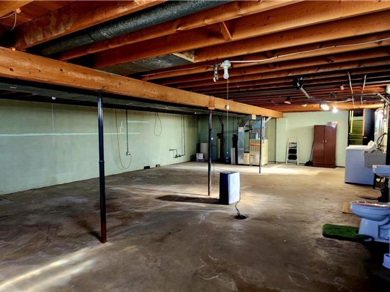 253 Oregon Avenue , Louisville, OH 44641 Photo 12