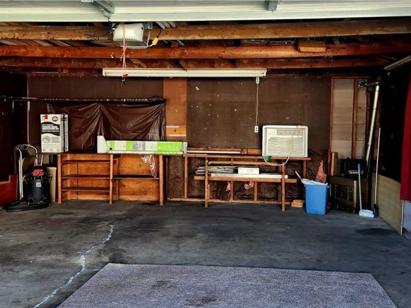 253 Oregon Avenue , Louisville, OH 44641 Photo 13