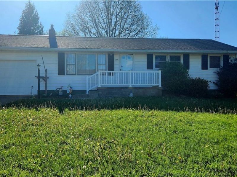 253 Oregon Avenue , Louisville, OH 44641 Photo 2