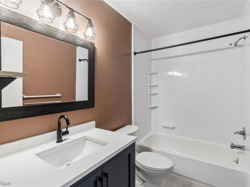 34104 Chagrin Boulevard , Unit 3102, Moreland Hills, OH 44022 Photo 17