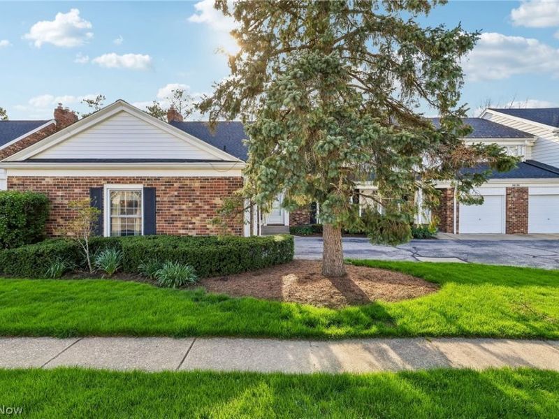 34104 Chagrin Boulevard , Unit 3102, Moreland Hills, OH 44022 Photo 23