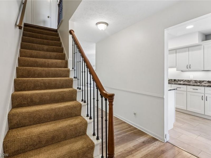 34104 Chagrin Boulevard , Unit 3102, Moreland Hills, OH 44022 Photo 4