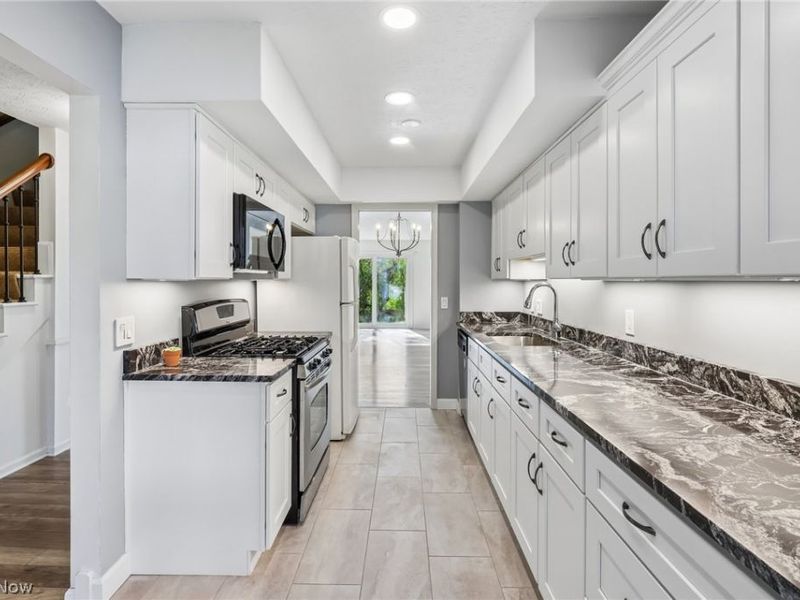 34104 Chagrin Boulevard , Unit 3102, Moreland Hills, OH 44022 Photo 9