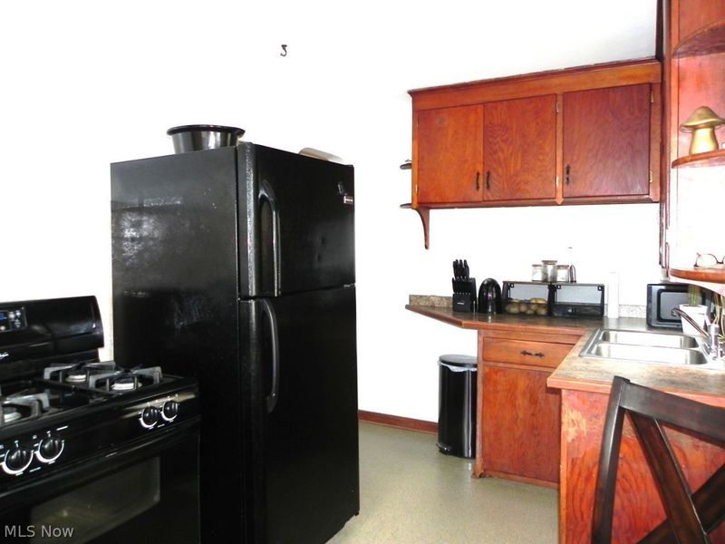 182 Norman Avenue , Avon Lake, OH 44012 Photo 3