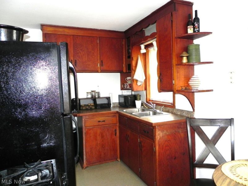 182 Norman Avenue , Avon Lake, OH 44012 Photo 4