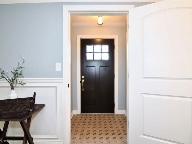 4021 Silsby Road , University Heights, OH 44118 Photo 3