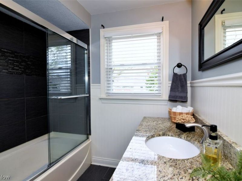 4021 Silsby Road , University Heights, OH 44118 Photo 31