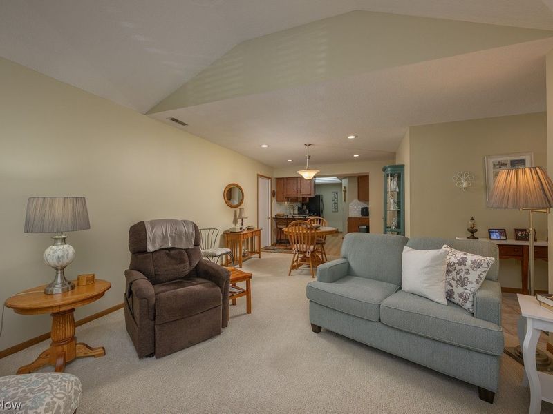 4217 Tannybrooke Lane NW, Unit 3A, Canton, OH 44718 Photo 6