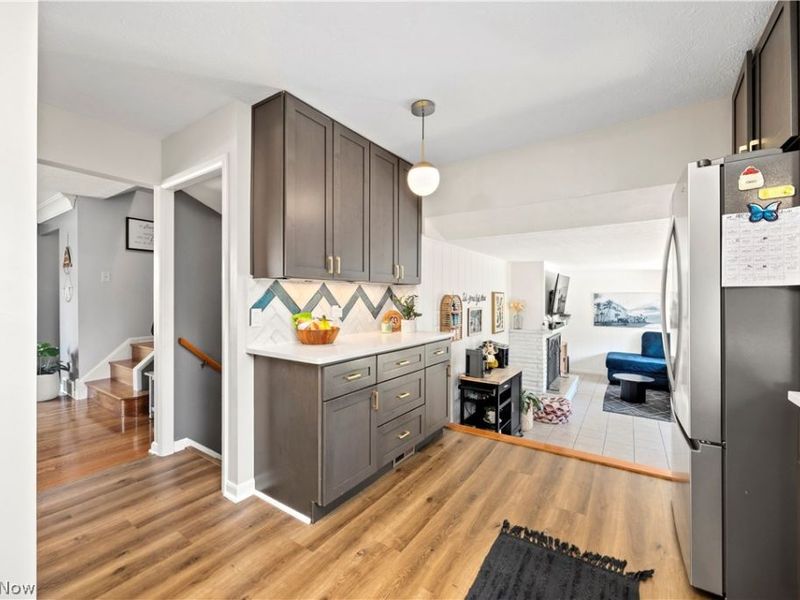 25021 Sunset Oval , North Olmsted, OH 44070 Photo 12