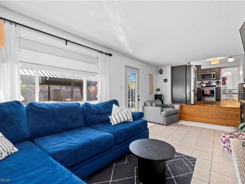 25021 Sunset Oval , North Olmsted, OH 44070 Photo 18