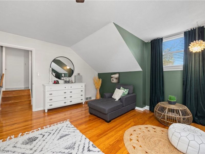 25021 Sunset Oval , North Olmsted, OH 44070 Photo 28