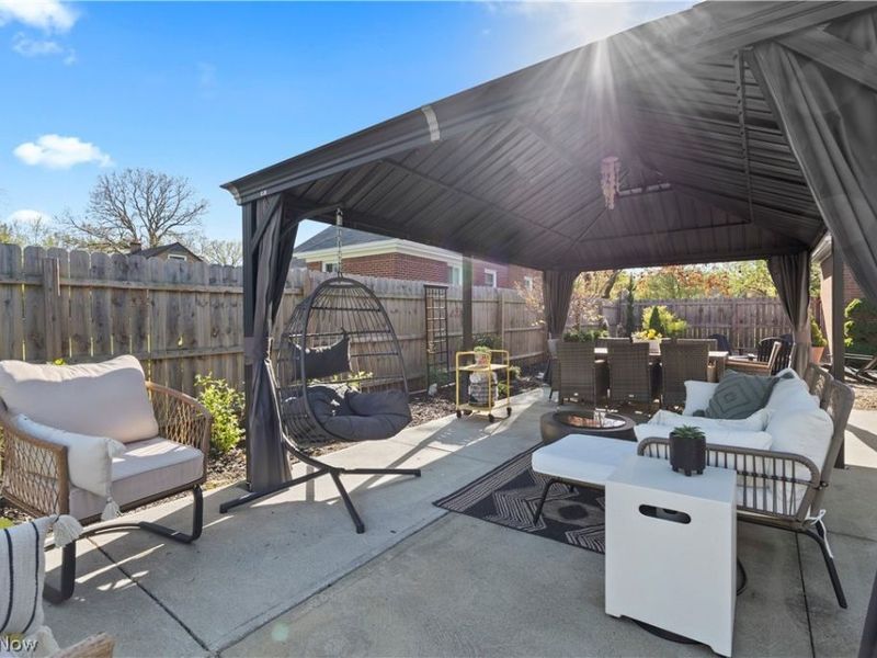 25021 Sunset Oval , North Olmsted, OH 44070 Photo 43