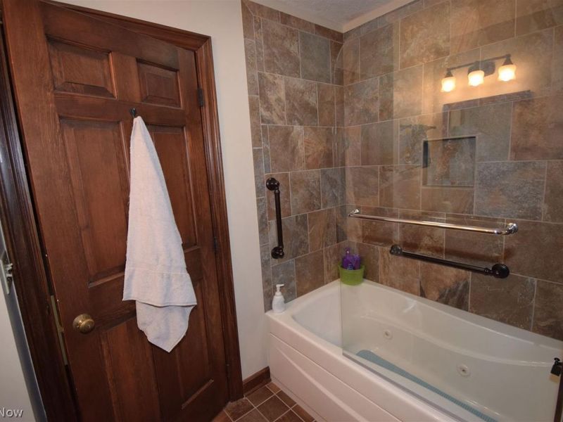 1050 Barlow Road , Hudson, OH 44236 Photo 26