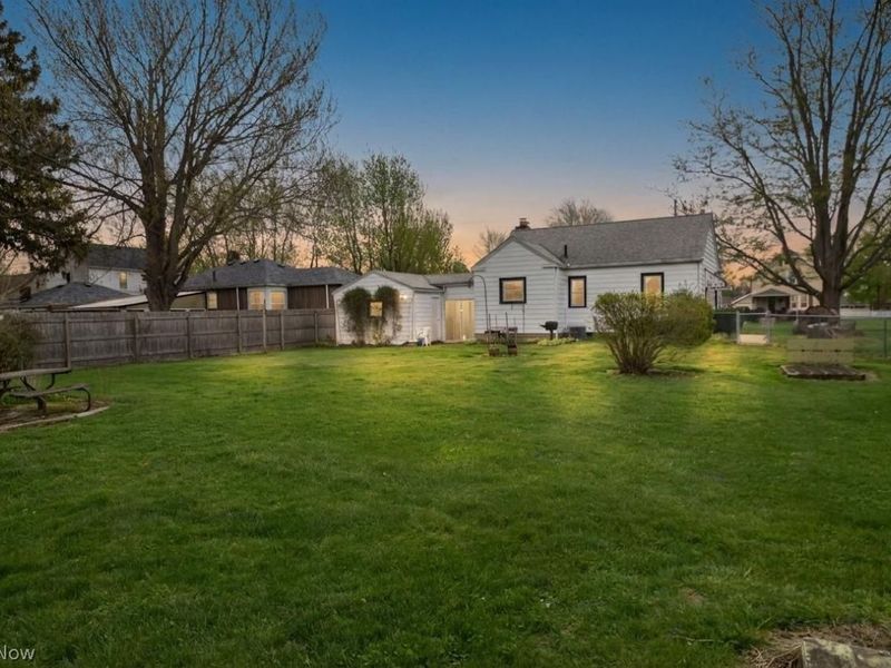 229 Courtland Street, Elyria, OH 44035 Photo 3