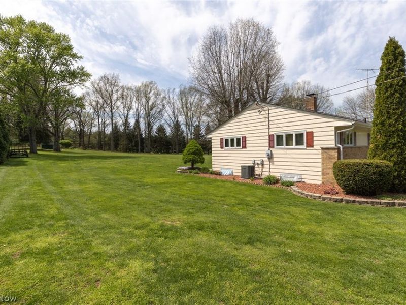 2664 Laforce Drive, Akron, OH 44319 Photo 23