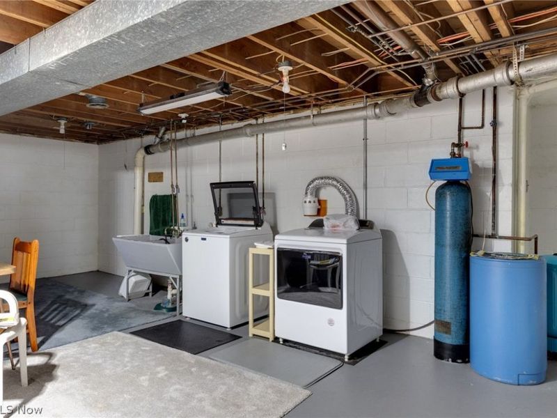 2664 Laforce Drive, Akron, OH 44319 Photo 35