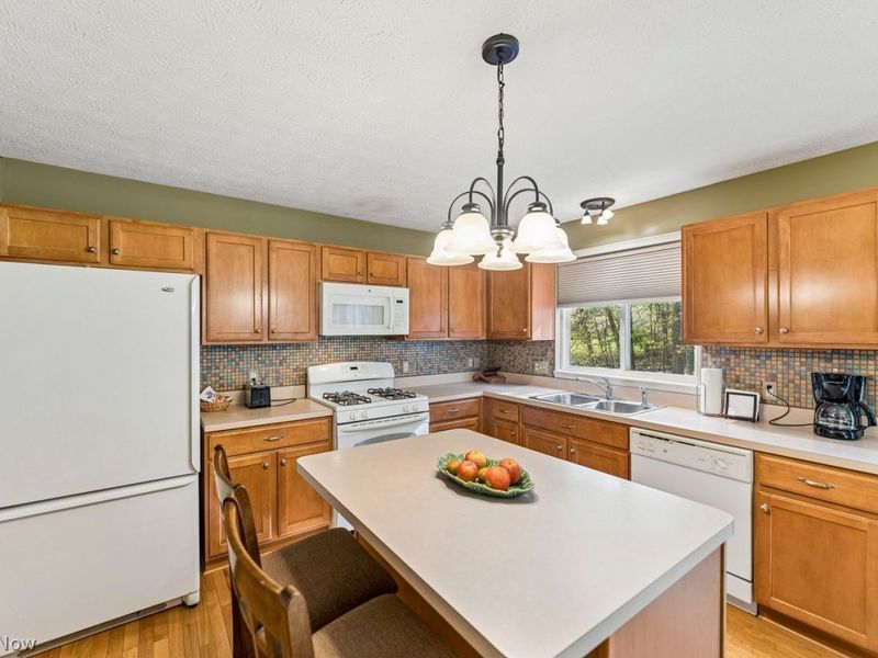 8876 Belton Drive , North Ridgeville, OH 44039 Photo 15