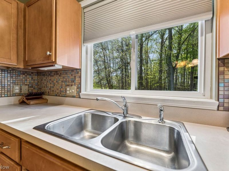 8876 Belton Drive , North Ridgeville, OH 44039 Photo 18