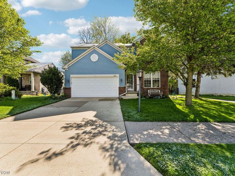 8876 Belton Drive , North Ridgeville, OH 44039 Photo 3