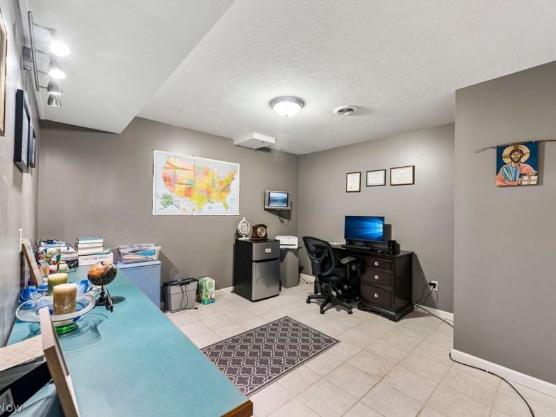 8876 Belton Drive , North Ridgeville, OH 44039 Photo 44