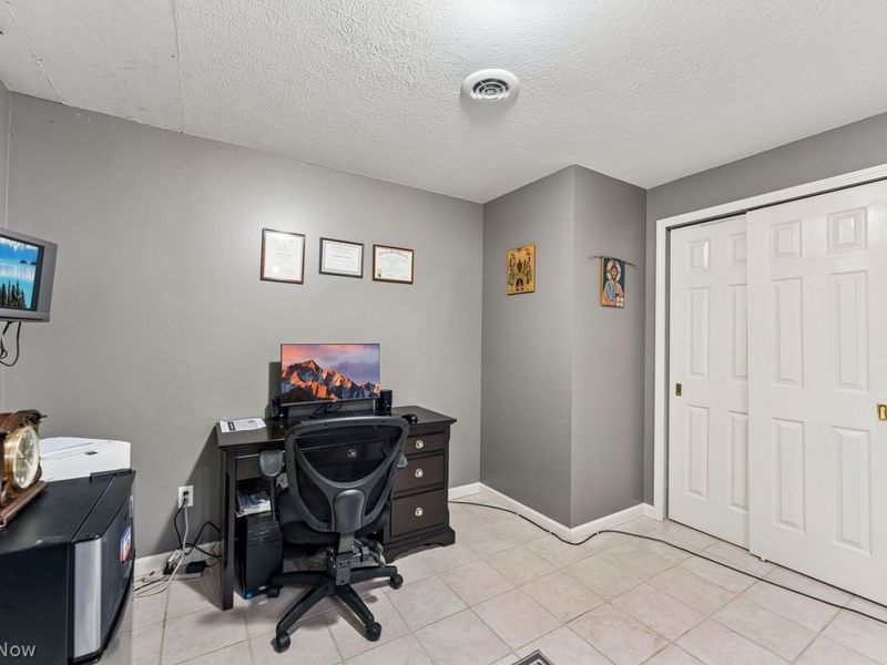 8876 Belton Drive , North Ridgeville, OH 44039 Photo 46