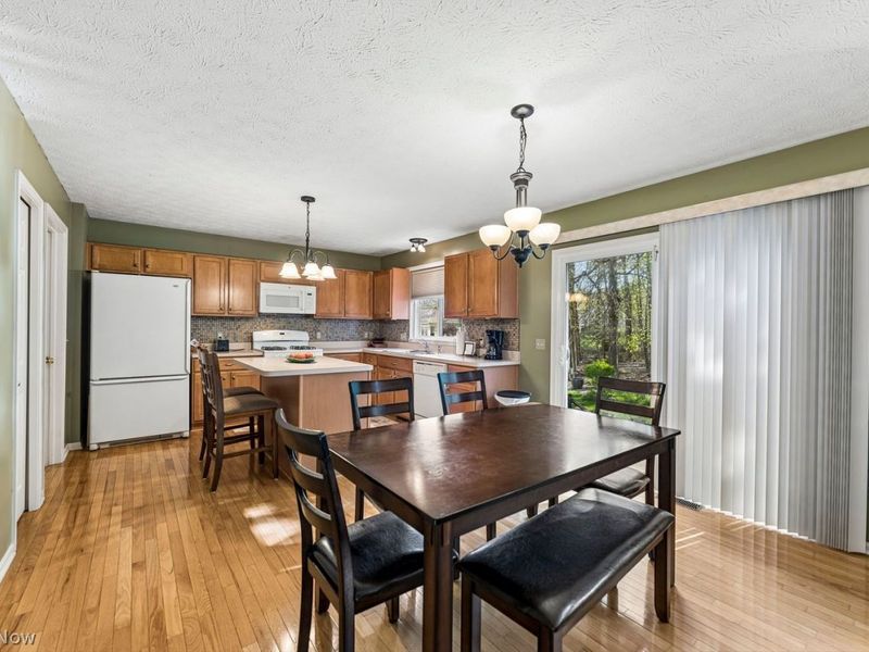 8876 Belton Drive , North Ridgeville, OH 44039 Photo 9