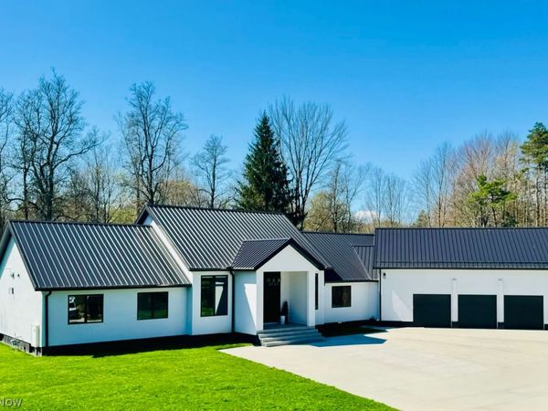 2110 Mattingly Road , Hinckley, OH 44233